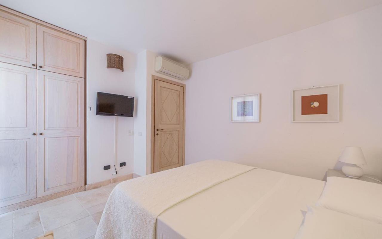 Murphy Holiday Home - Ester'S House La Maddalena  Bagian luar foto